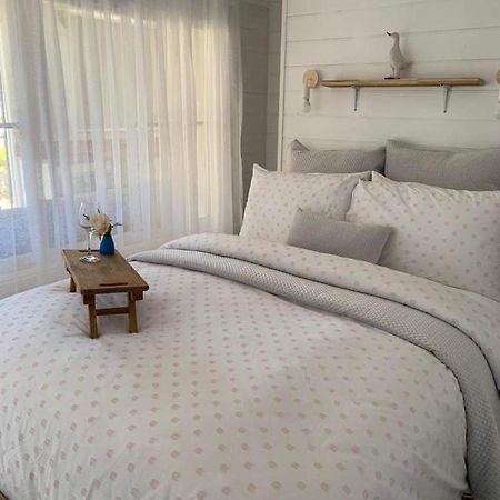 The Wandering Duck - Heritage Tiny House Strahan Eksteriør billede