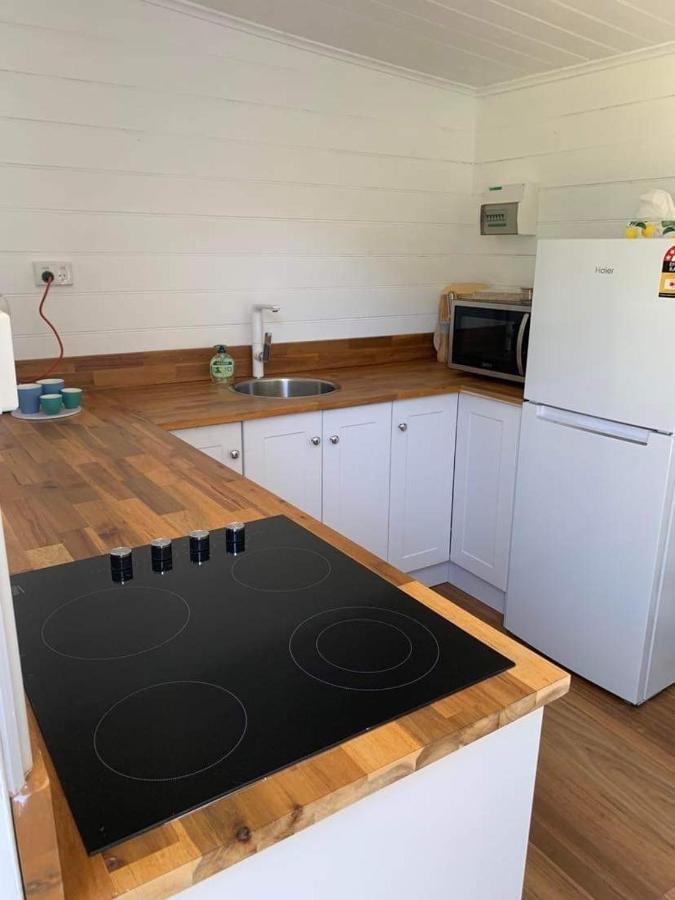 The Wandering Duck - Heritage Tiny House Strahan Eksteriør billede